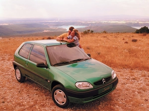 Green, Citroen Saxo