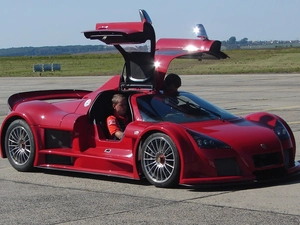 Gumpert Apollo, test