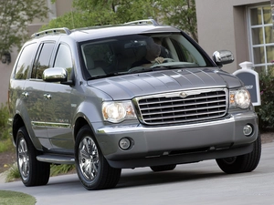 Grill, Chrysler Aspen, Halogens