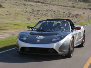 Way, Tesla, TAG Heuer