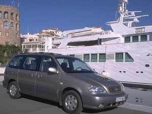 Kia Carnival, Ship