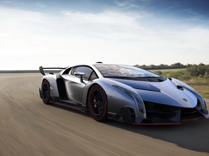 Lamborghini Veneno, road