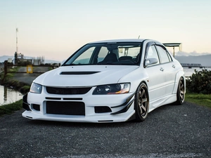 IX, Automobile, Mitsubishi Lancer