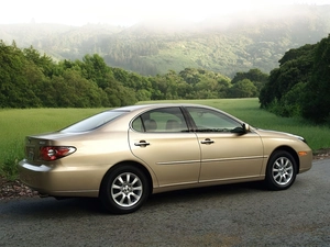 Lexus ES Series