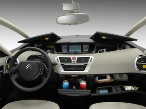 Citroen C4 Picasso, lockers