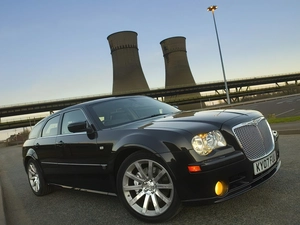 Grill, Chrysler 300C, massive