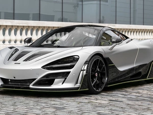 McLaren 720S, Front