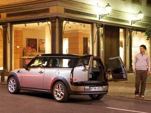 Mini Clubman, Carrier