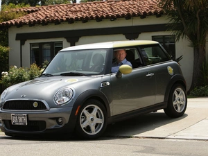 Mini One, driveway