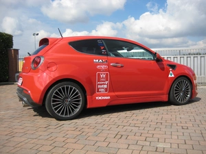 Yokohama, Alfa Romeo MiTo, red weed