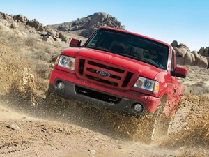 Ford F 150, Mud, Stones, Red