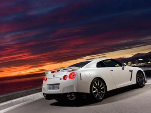 White, Nissan GTR Egoist