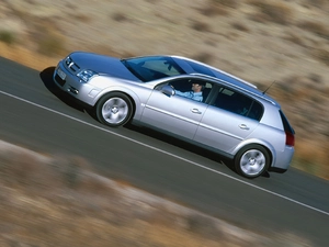 Opel Signum, silver