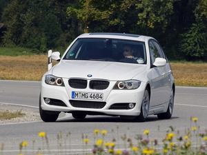 curve, BMW E90, Overcoming