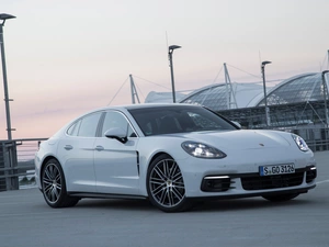 Porsche Panamera 4S 971, 2016