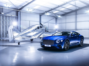 Bentley Continental GT Coup?, plane, Hangar, 2018