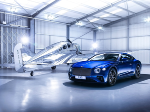 Bentley Continental GT Coupé, plane, Hangar, 2018