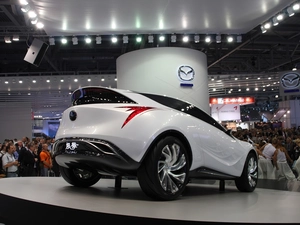 presentation, Mazda Kazamai