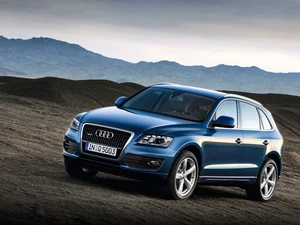 View, Front, Audi Q5