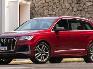 side, Red, Audi Q7