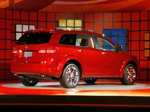 Dodge Journey, presentation, Red