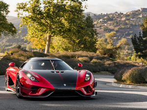 Red-black, Koenigsegg Regera