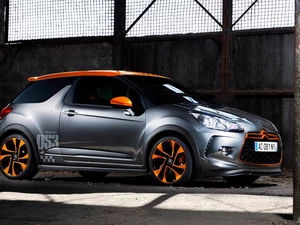 profile, Citroen DS3, right