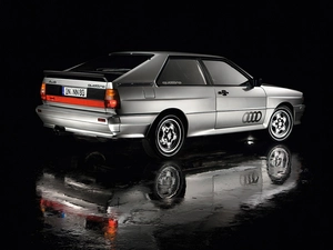 Audi GT/Quattro, Right, HAND, reflection