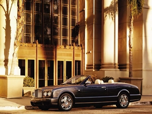 the roof, Bentley Azure, open