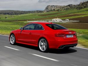 Red, Audi RS5