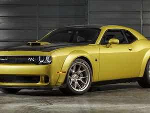 Yellow, Dodge Challenger RT