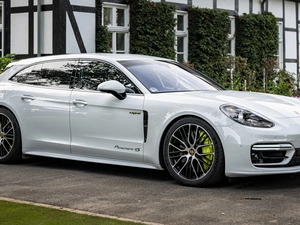 White, Porsche Panamera S