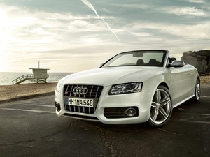 Beaches, Audi S5, sea