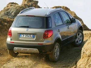 Fiat Sedici, trunk, Mud, flap