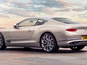 Bentley Continental GT, side