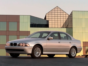 E 39, Toyota Silver, BMW 5