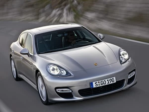 Silver, Panamera
