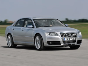 Silver, Audi S8