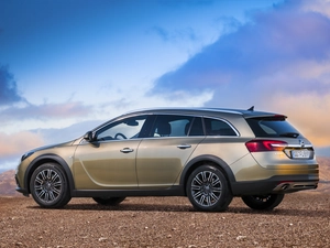 Opel Insignia Country, Sky