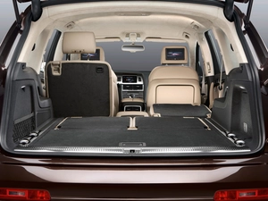 luggage, Audi Q7, space
