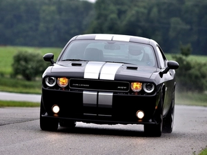 Front, Dodge Challenger STR8