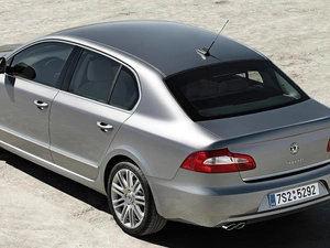 Sedan, silver, Skoda Superb