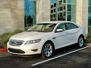 parking, White, Ford Taurus