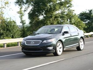 Sedan, Green, Ford Taurus