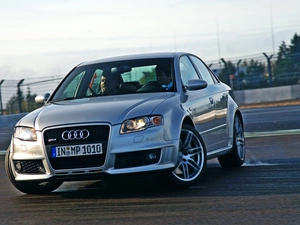 RS4, track