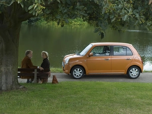 Park, Orange, Daihatsu Trevis