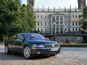 house, viewes, Volkswagen Phaeton, trees