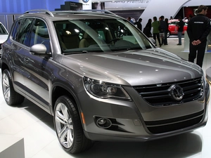 Volkswagen Tiguan, saloon