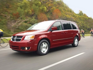 cyclists, Dodge Caravan, Way