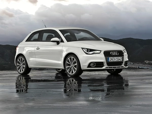 White, Audi A1